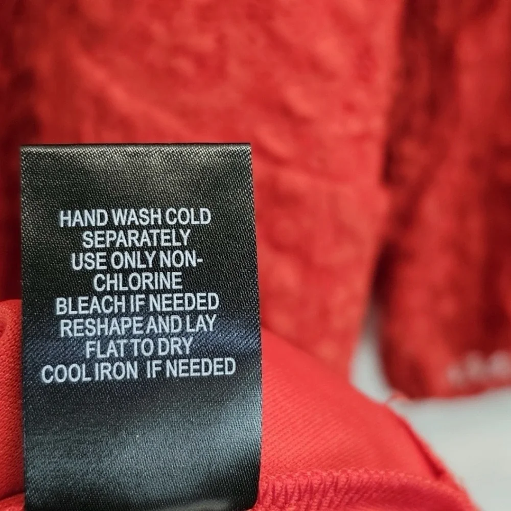 NWT Torrid Red Lace 3/4 Sleeve Fit and Flare Sweetheart Neck Dress Sz 1X - Picture 10 of 10